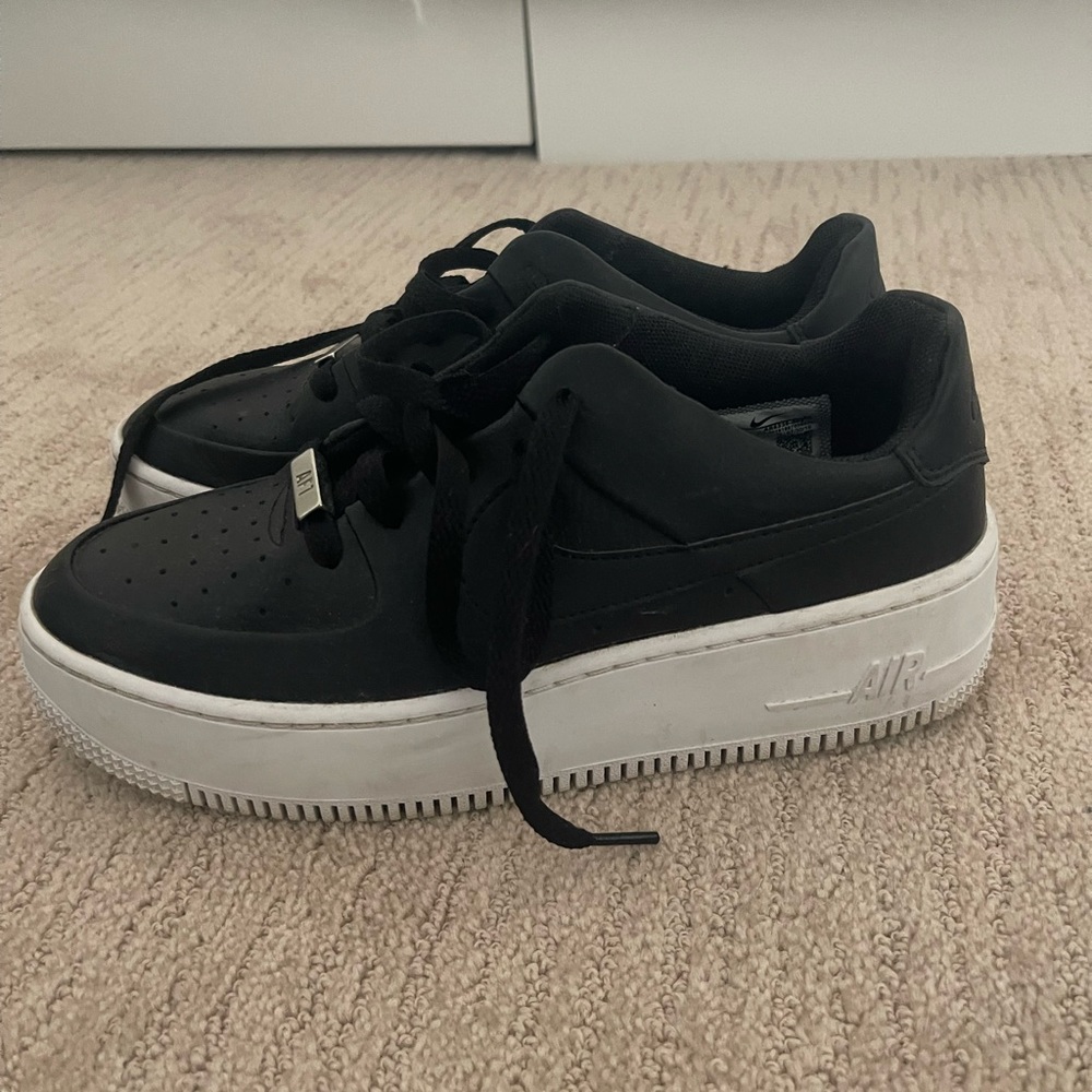 Black platform Nike Air Force 1’s size 8